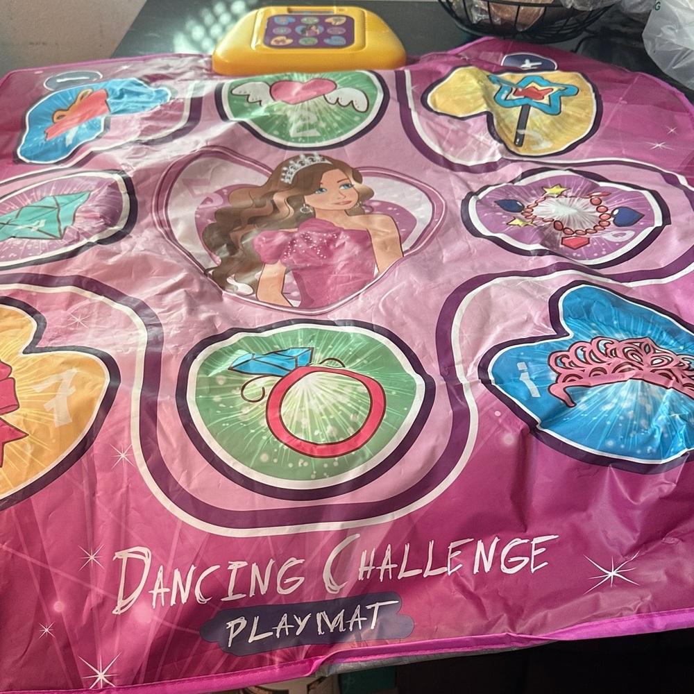 Dancing Challenge Play Mat - Pink